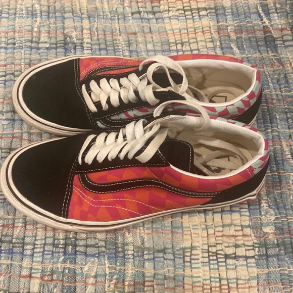 VANS old skool warped worn once pink and blue size 8.5 - Picture 2 of 5